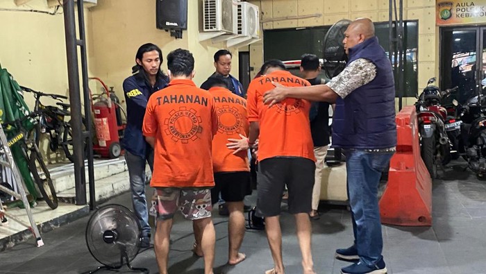 Polisi Bongkar Trik Penadah Ponsel Curian di Bekasi, Gunakan Lapisan Aluminium untuk Hindari Pelacakan