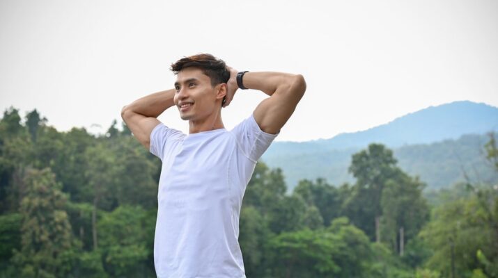 Keringat Bukan Penghalang Tampil Segar, Ini Tips Grooming Pria Setelah Olahraga