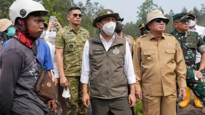 Menteri Kehutanan Tinjau Langsung Karhutla di Kalimantan Selatan, Pastikan Penanganan Berjalan Maksimal